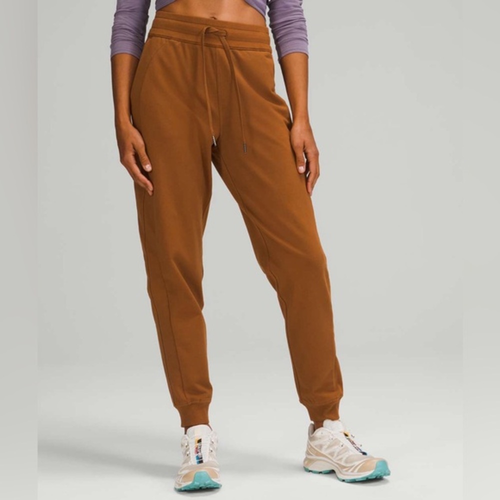 Lululemon Scuba High-Rise French Terry Jogger Copper Brown Size 8